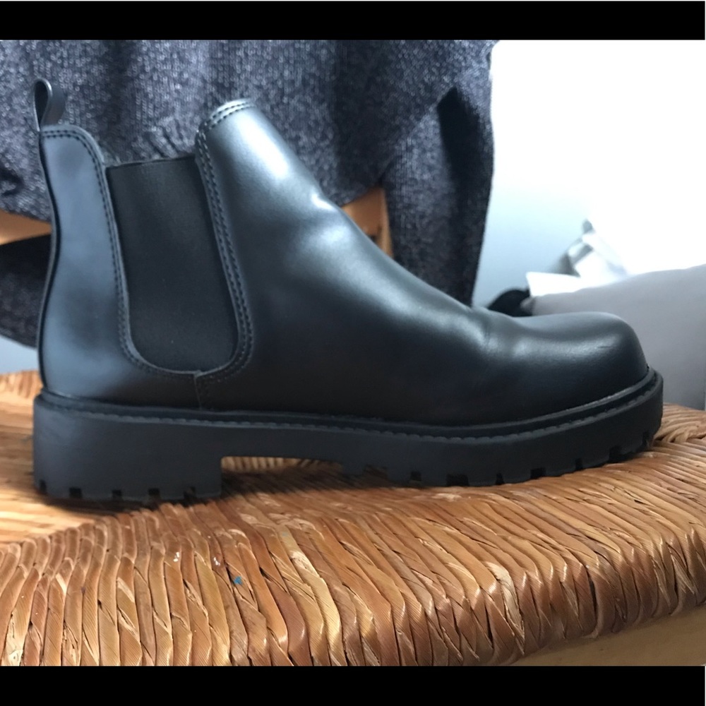 Black boots